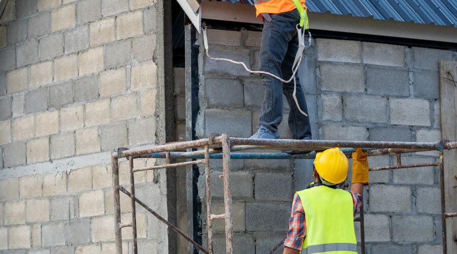 Expert Emergency Roof Repairs services in Pathfork, KY
